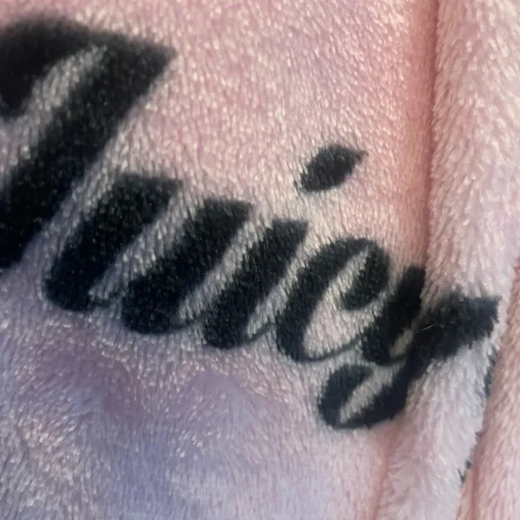 Juicy Couture Blush Pink and Black Robe - Picture 4 of 5